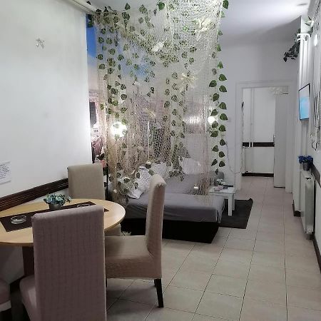 Low Cost Apartment Belgrad Exteriör bild