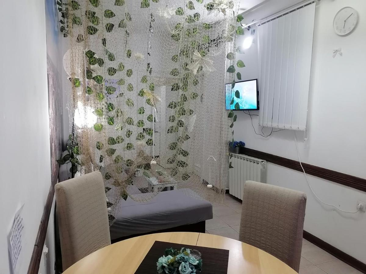 Low Cost Apartment Belgrad Exteriör bild