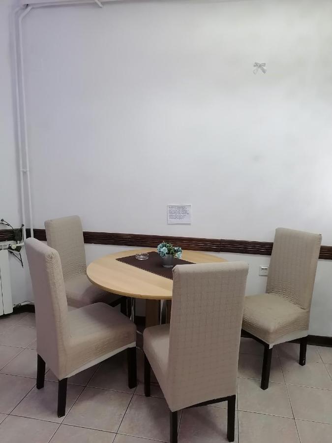 Low Cost Apartment Belgrad Exteriör bild